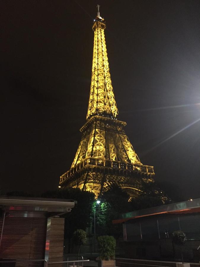 Appartement cosy sur les Champs-Elysées París Exterior foto